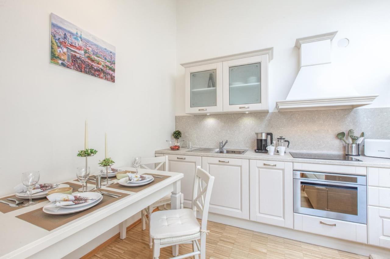 Modern Apartment Charvatova 프라하 외부 사진