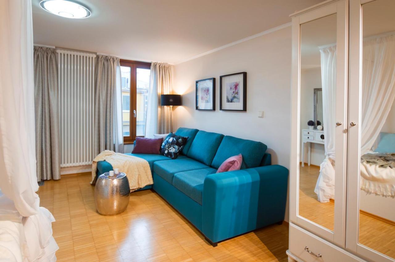 Modern Apartment Charvatova 프라하 외부 사진