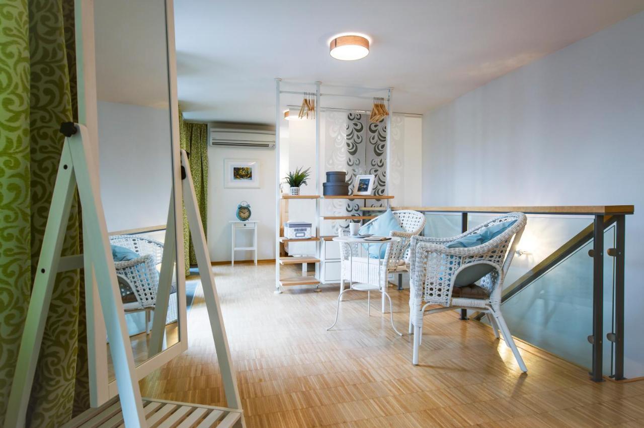 Modern Apartment Charvatova 프라하 외부 사진