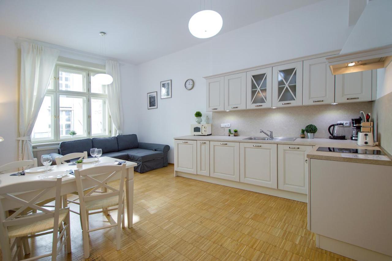 Modern Apartment Charvatova 프라하 외부 사진