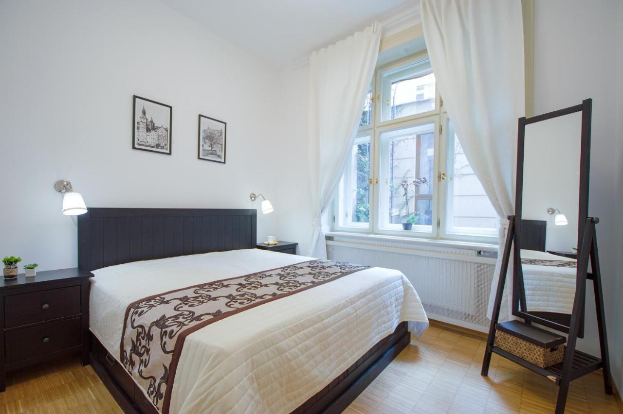 Modern Apartment Charvatova 프라하 외부 사진