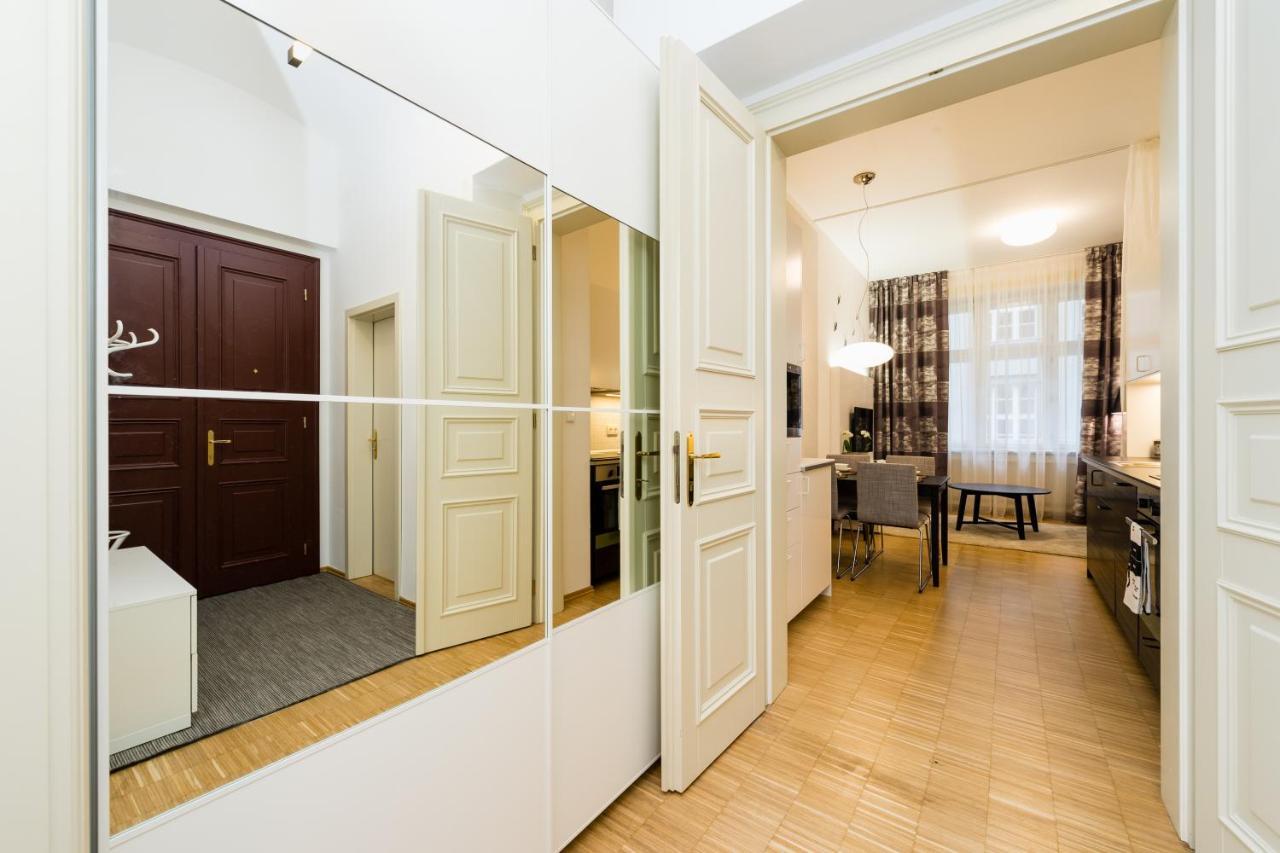 Modern Apartment Charvatova 프라하 외부 사진